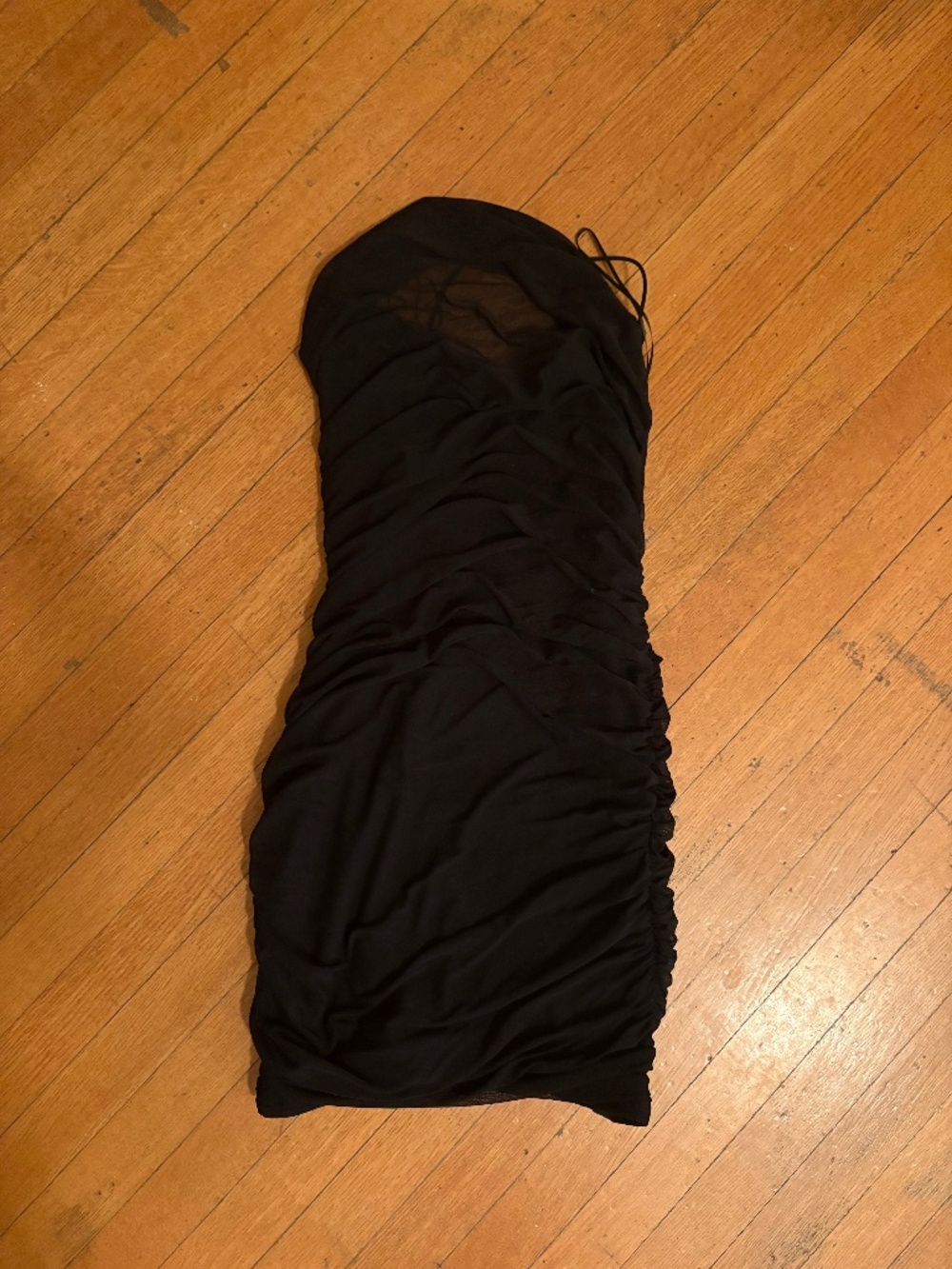 Black bodycon dress